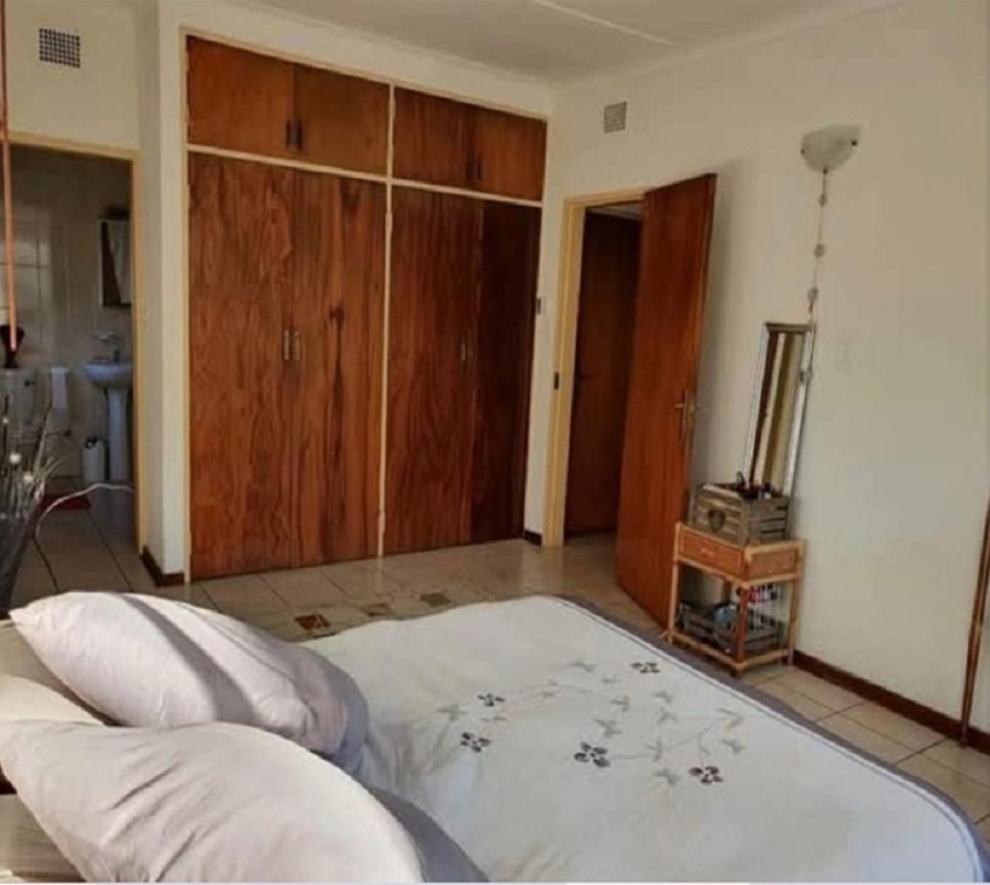 3 Bedroom Property for Sale in Flamwood North West